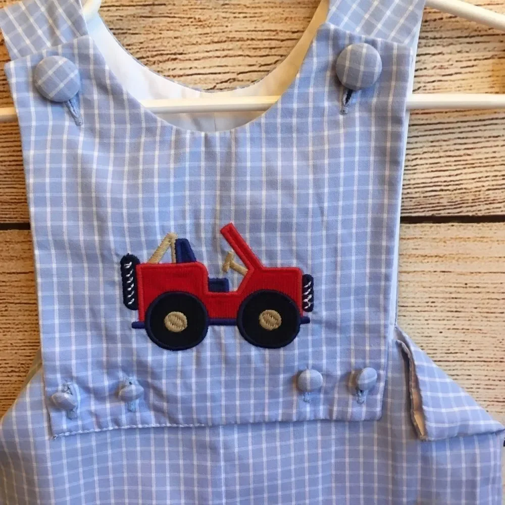 NEW WITH TAGS ZUCCINI ROMPER WITH INTERCHANGEABLE SANTA &‎ JEEP FRONTS